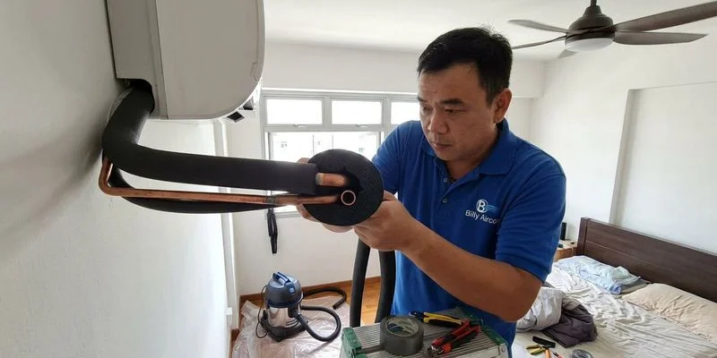 Cross section diagram of aircon pipe insulation showing foam layer surrounding copper refrigerant pipe